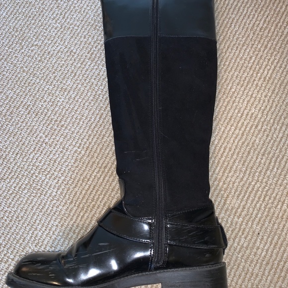 Boots - Picture 3 of 3